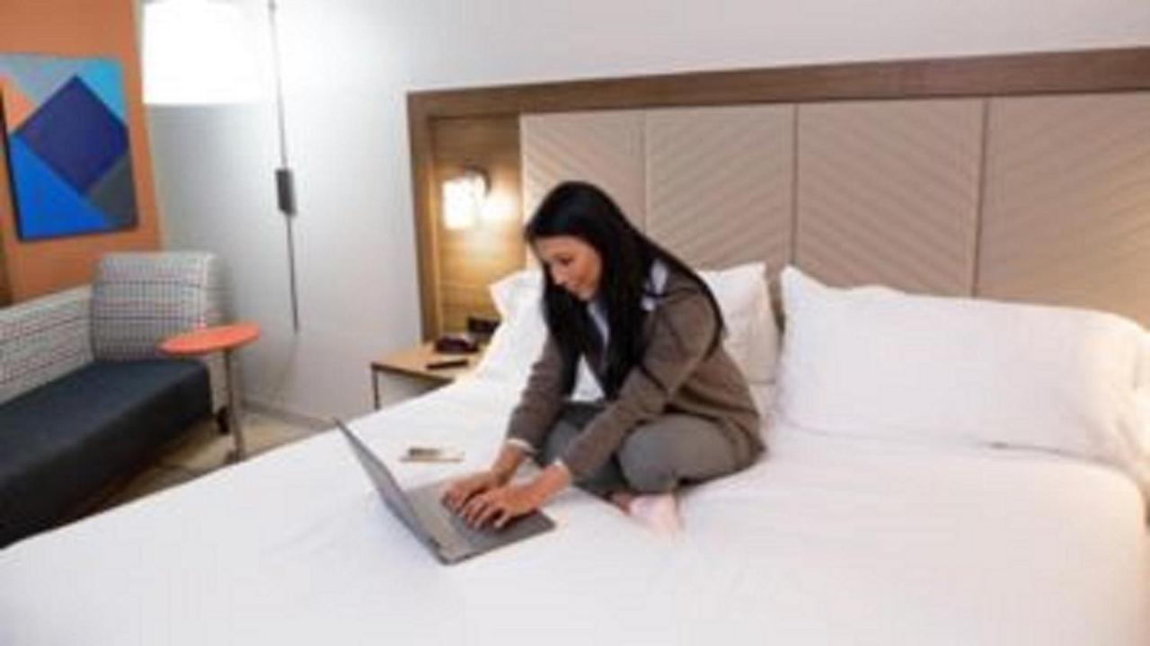 Holiday Inn Express Pune Pimpri By Ihg Dış mekan fotoğraf
