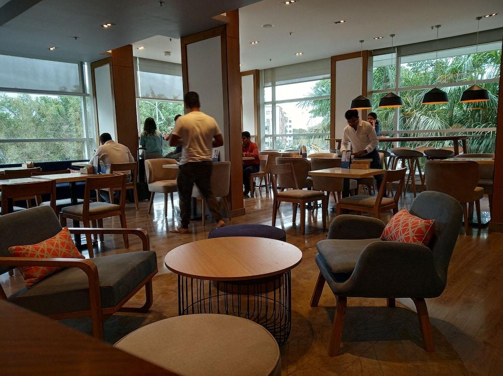 Holiday Inn Express Pune Pimpri By Ihg Dış mekan fotoğraf