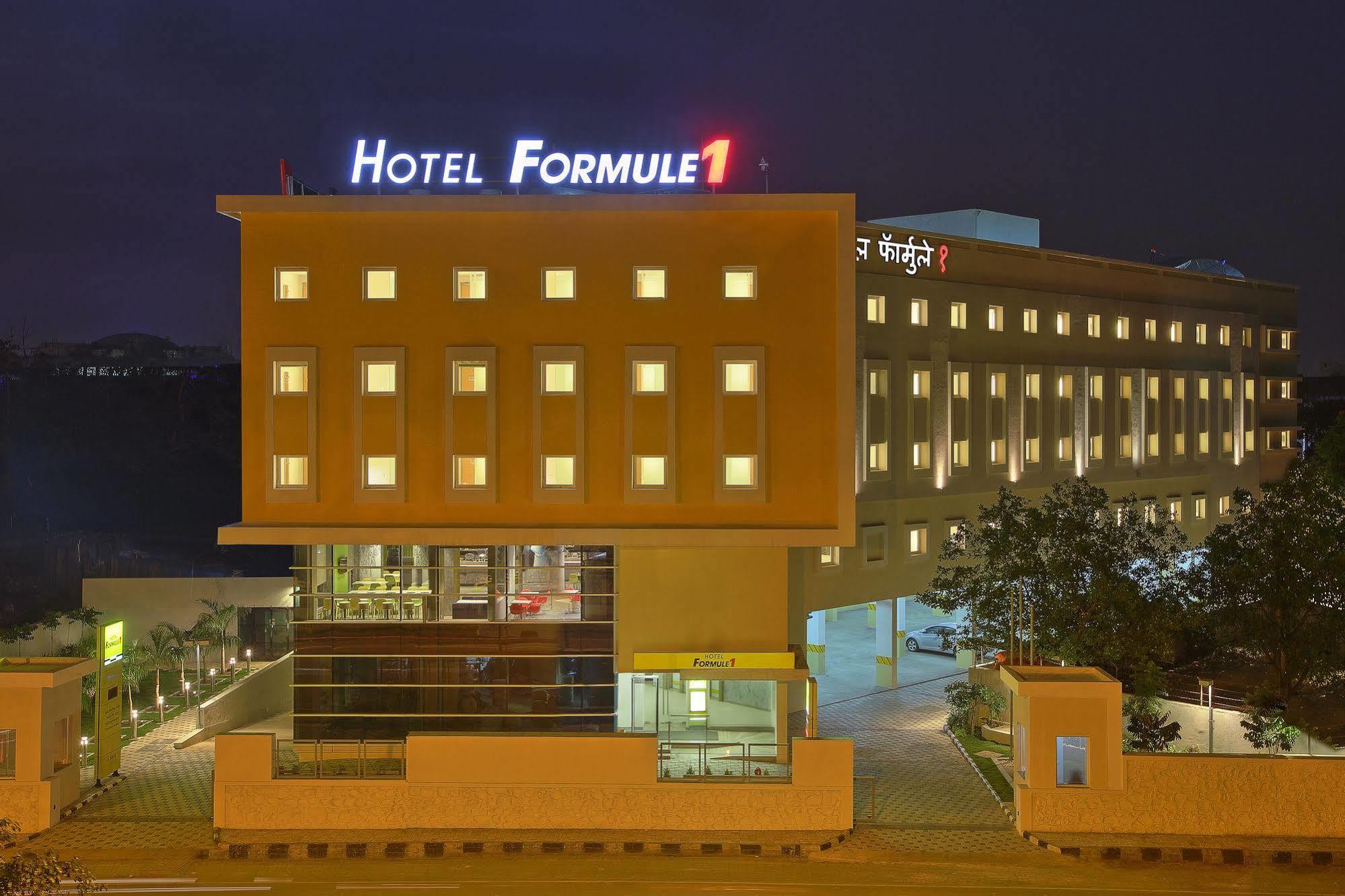 Holiday Inn Express Pune Pimpri By Ihg Dış mekan fotoğraf